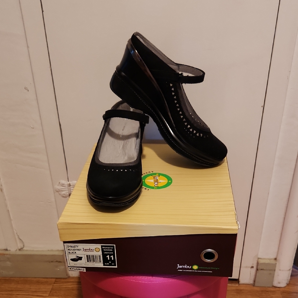 🔥Jambu DYNASTY Women's Black Mary Jane Platforms
